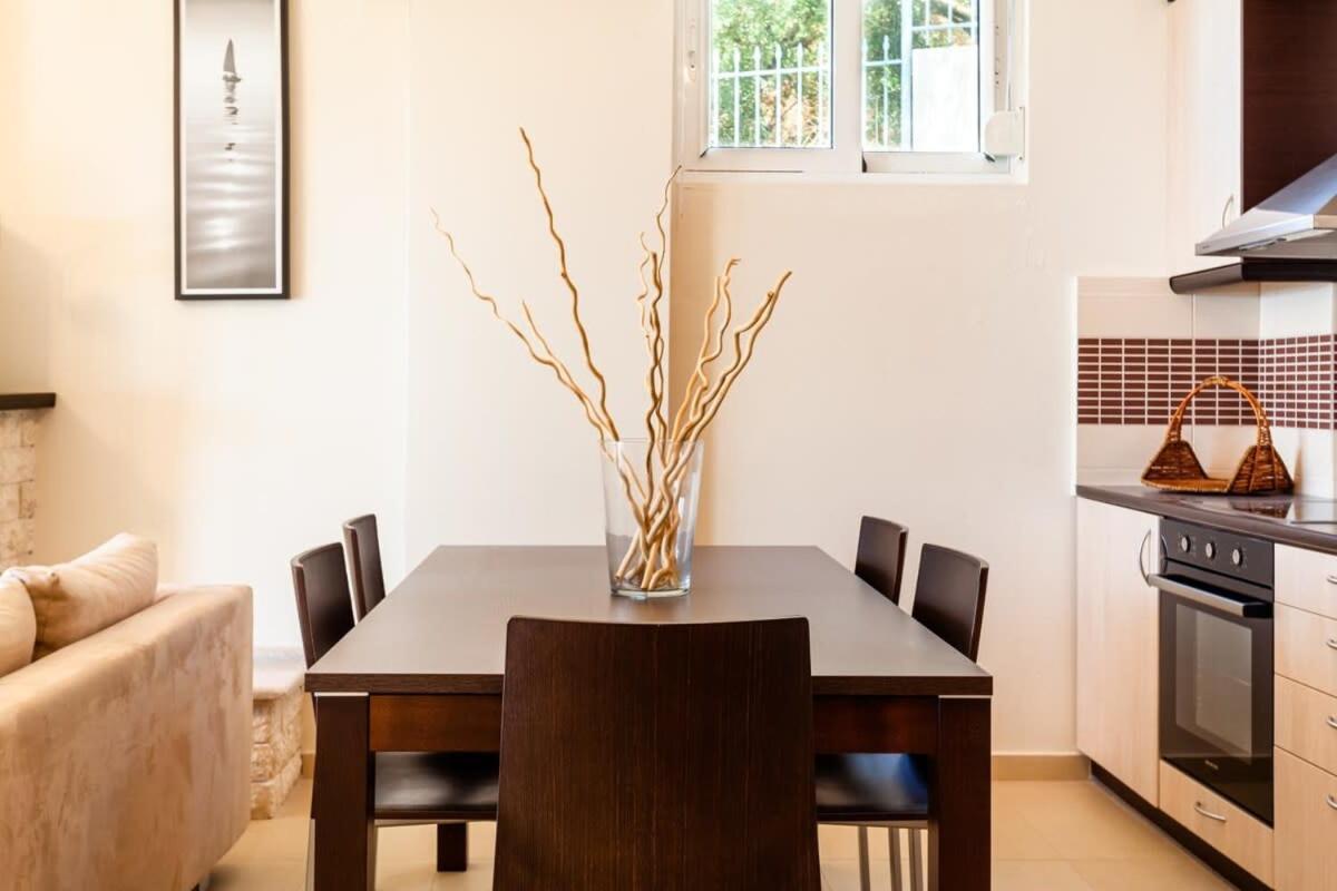 Vila Aigli Fully Equipped Getaway - Seaview Lux Retreat Kalamata Exteriér fotografie