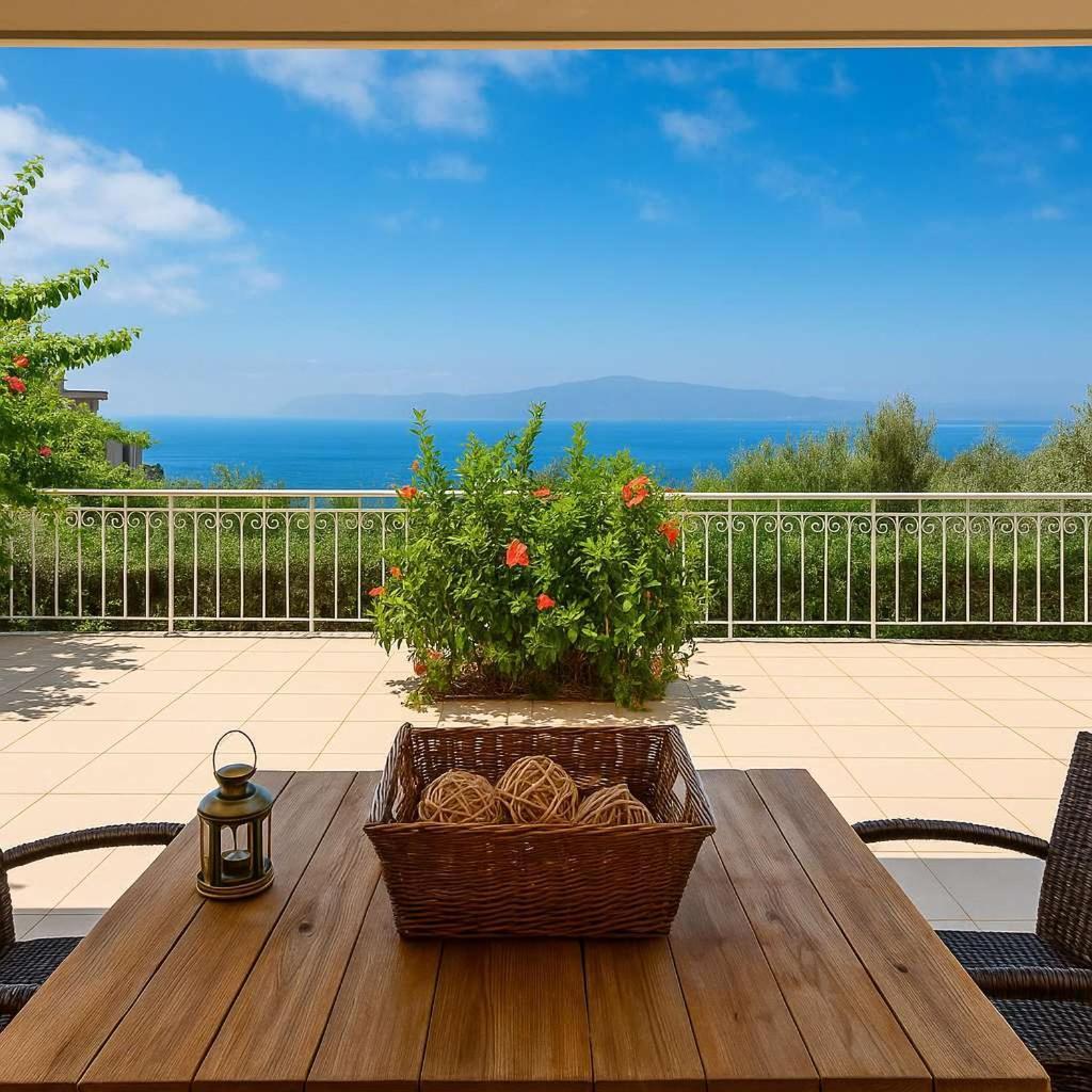 Vila Aigli Fully Equipped Getaway - Seaview Lux Retreat Kalamata Exteriér fotografie